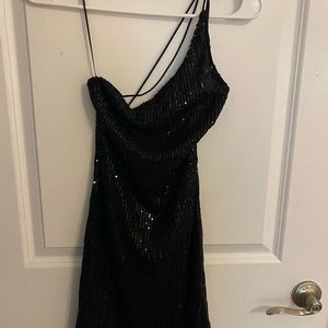 New w/tags: Let The Beat Drop Dress Black
Size: XS